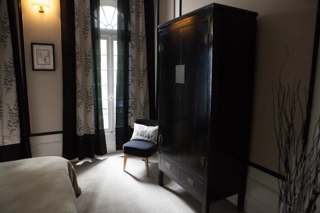 Chambres D'Hotes La Chartreuse Des Eyres Podensac Room photo